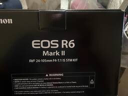 Canon EOS R6 Mark II systeemcamera met 24-105mm f/4-7.1 objectief