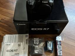 Canon EOS R7 systeemcamera