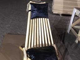 De stoel is van composiet