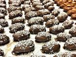"Hadji" chocolate dates with almonds - photo 5