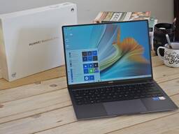 Huawei 13,9 MateBook X Pro Multi-Touch Laptop (Space Gray)