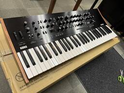 KORG Prologue-16 16-Voice Polyphonic Analog Synthesizer w/original BOX