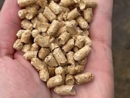 Quality 6mm pine wood pellets for domestic stoves.